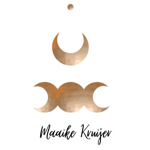 Maaike Kruijer Logo